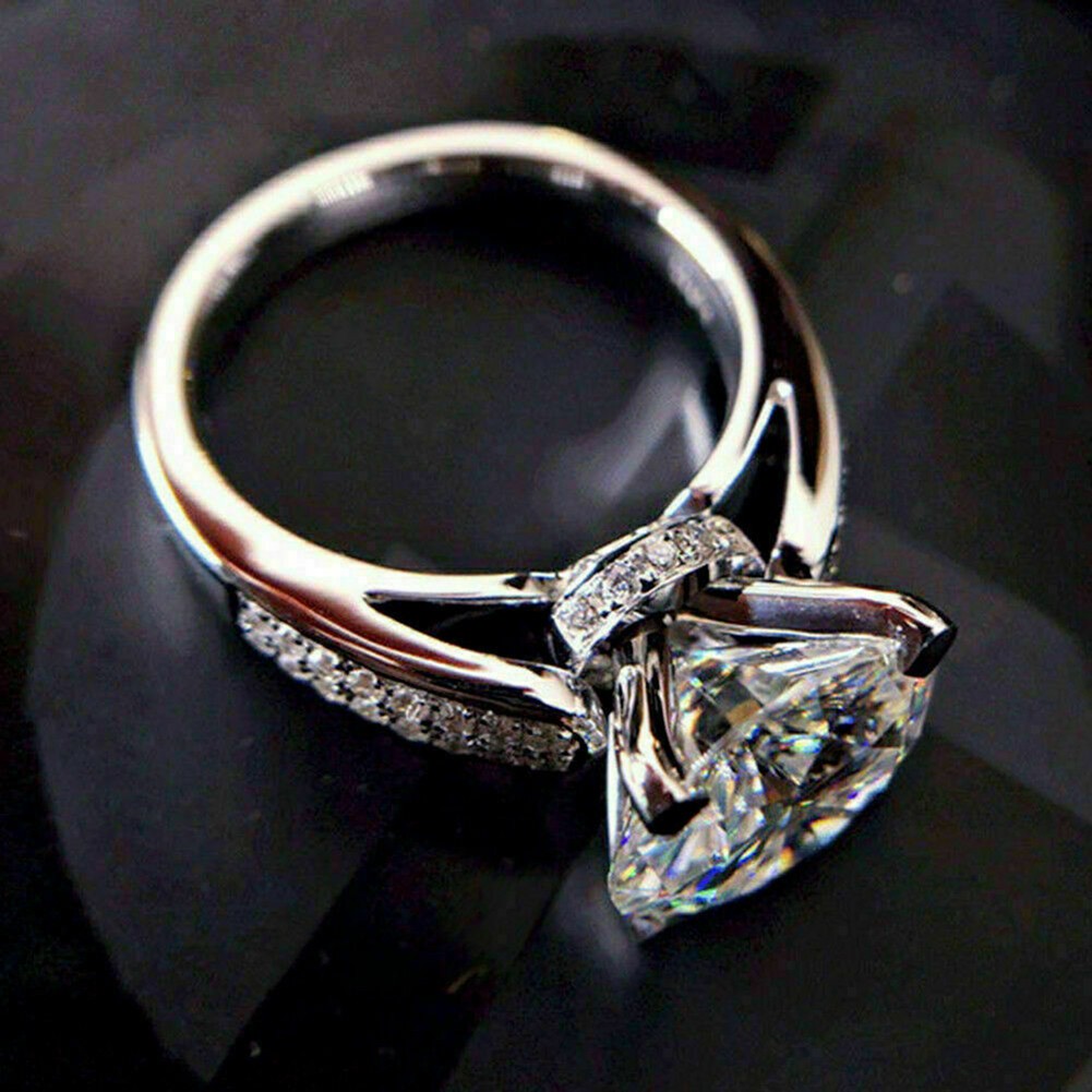 Unique Shape Four Claws Diamond Ring with Enhanced Durability and Style