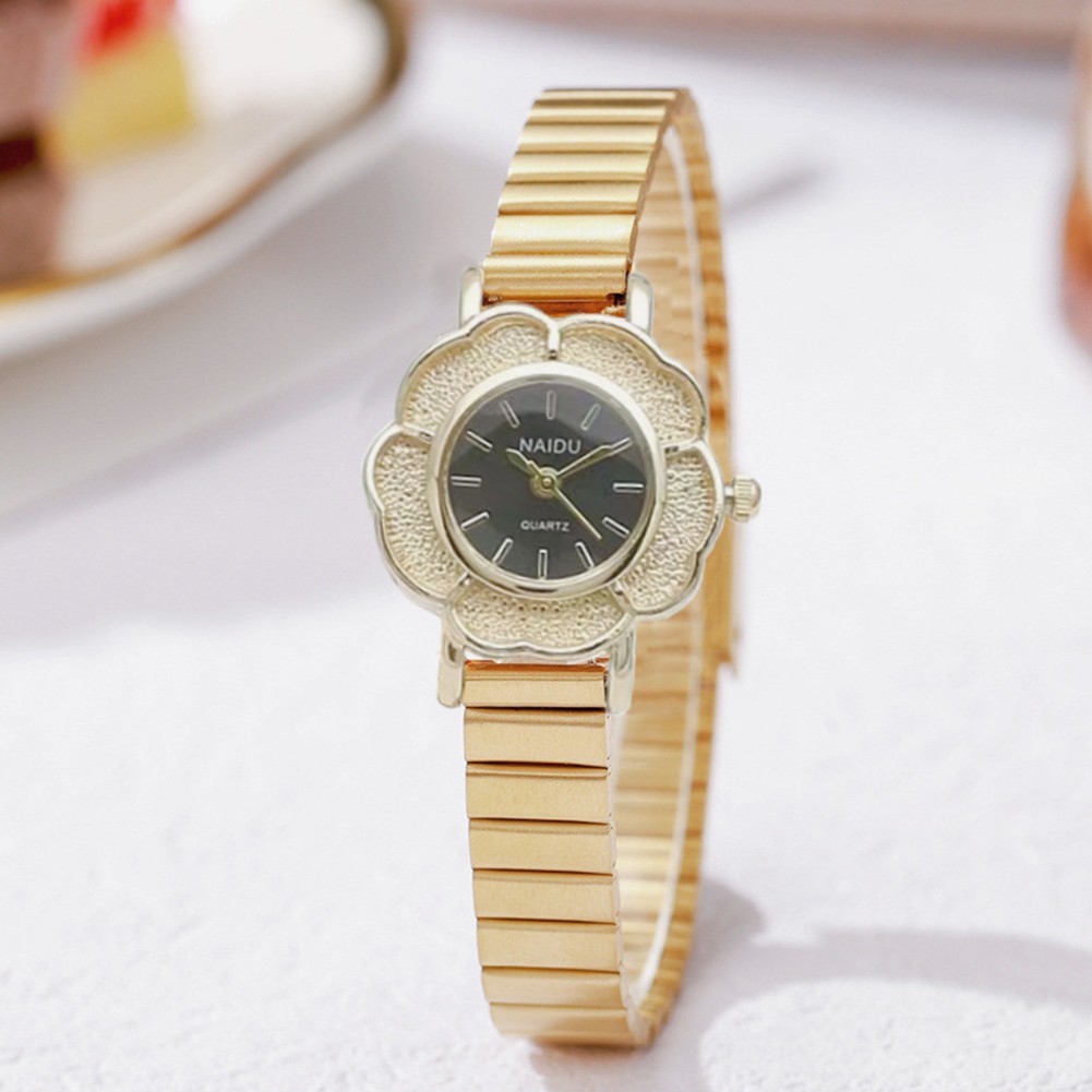 Distinctive Flower Shaped Steel Strip Watch Perfect for Casual or Formal - Picture 14 of 16