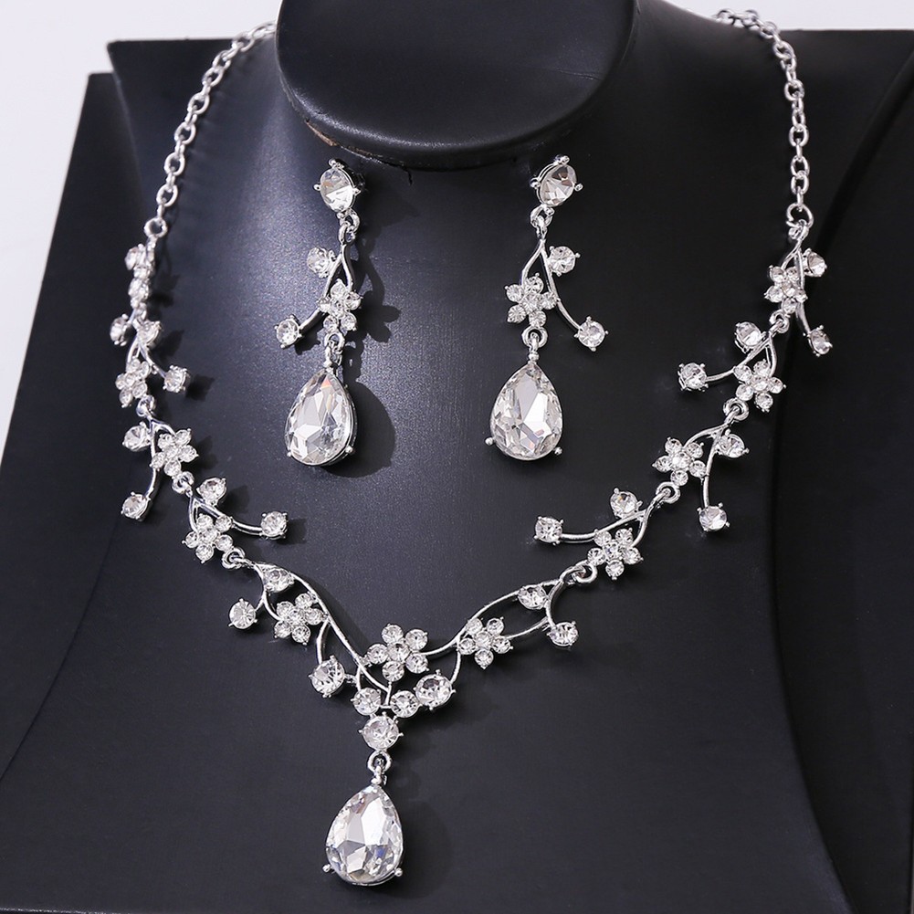 Unique Rhinestone Baby's Breath Flower Jewelry Set with Necklace and Earrings - Picture 13 of 21