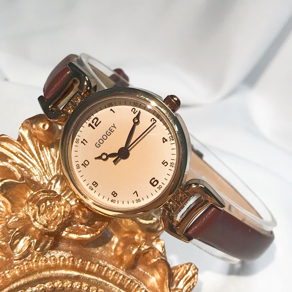 Montre femme rétro unique pour toutes occasions avec bracelet en alliage léger - Picture 13 of 17