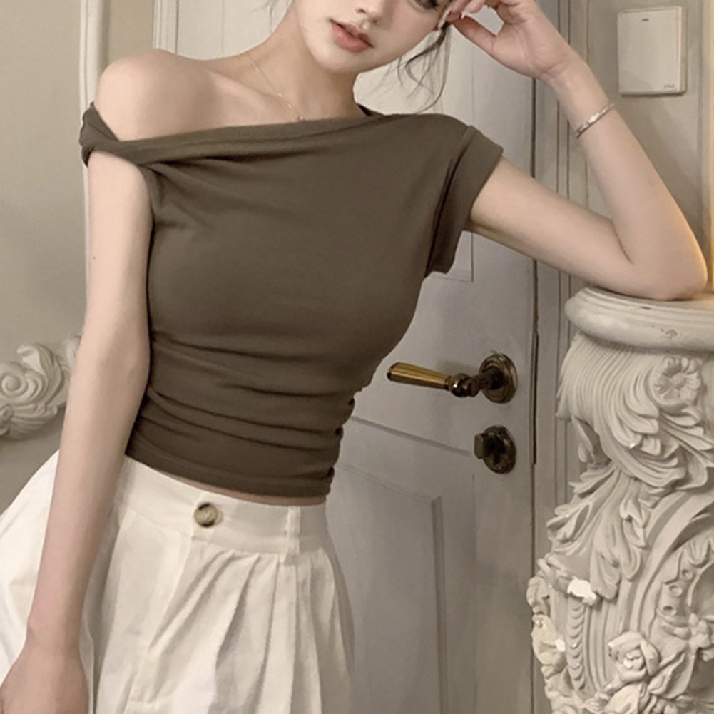 Modisches Cropped Off Shoulder T-Shirt für Damen im Retro Gyaru Style - Bild 17 von 36