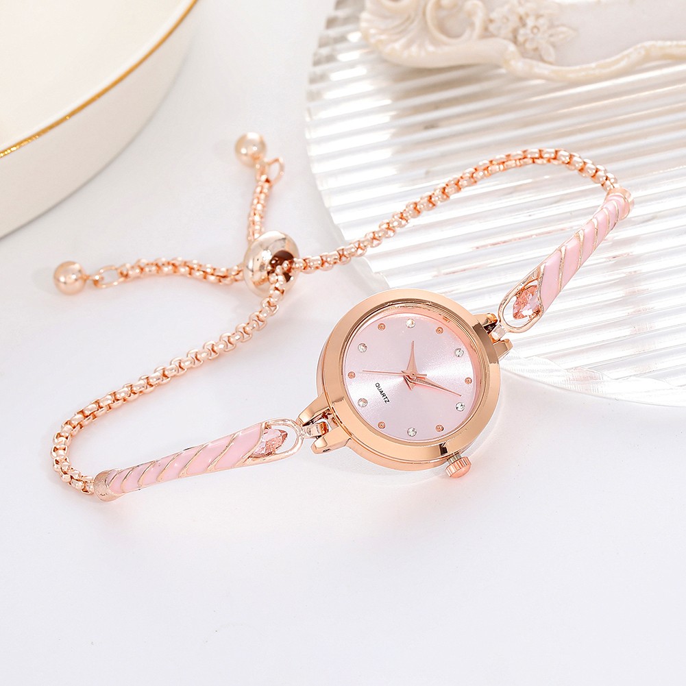 Fashion Round Watch with Comfortable Adjustable Bracelet and Reliable Movement - Picture 17 of 18