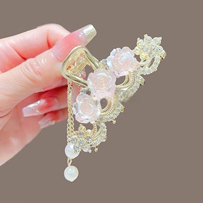 Matte Grey Velvet Booth Elegant Hair Accessories Three Dimensional Design - Bild 16 von 31