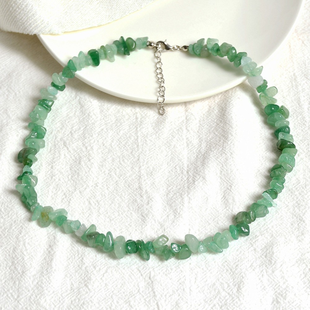 Collier mode coloré aspect élégant bijoux accessoire de mode pour tenues décontra