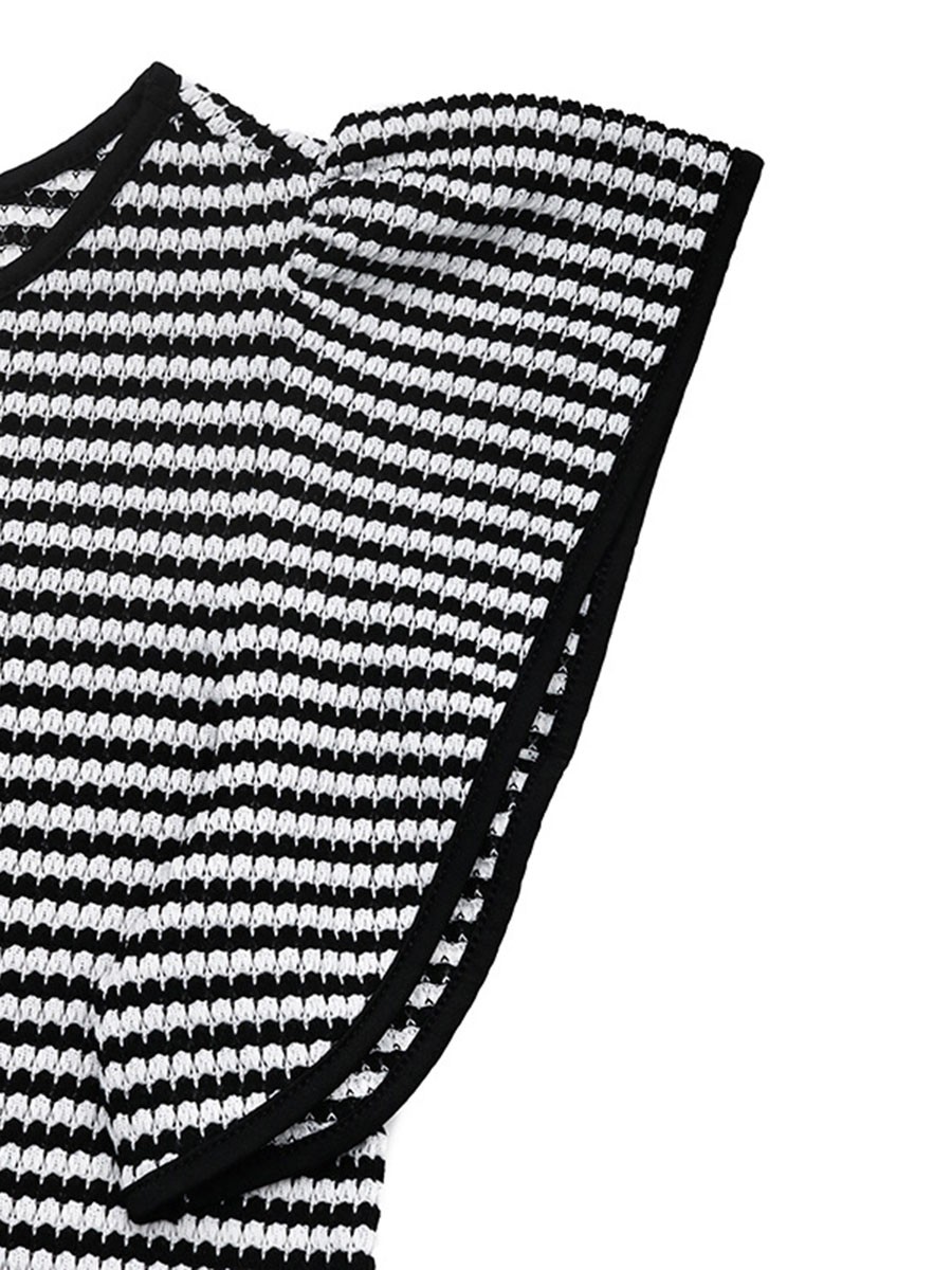 Casual and Comfortable Women's T Shirt with Striped Pattern for Leisure and Fun - Picture 40 of 72