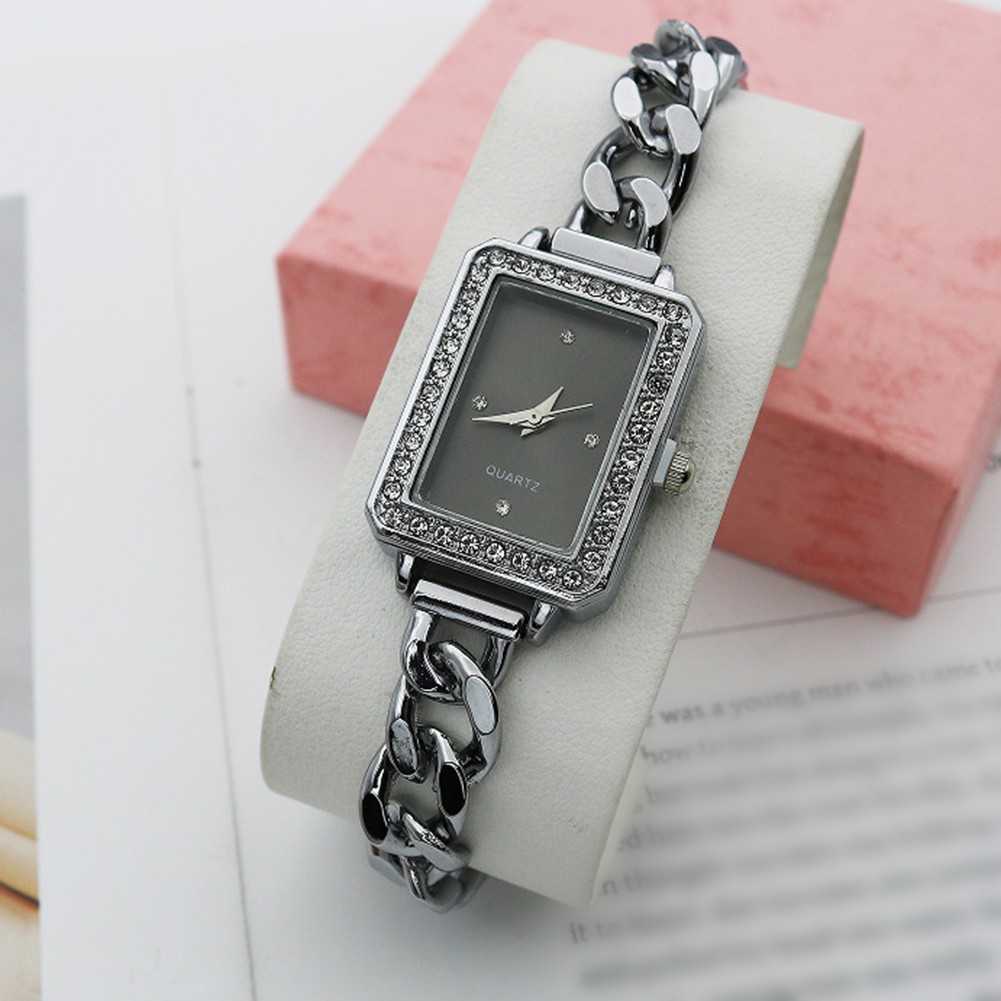 Modern Women's Watch with Gold Bracelet and Distinctive Diamond Design - Picture 11 of 12