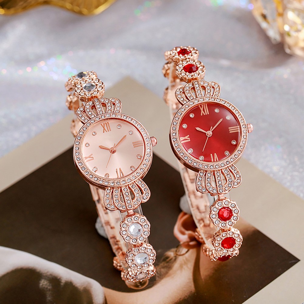 Schicke Wasser Diamant Uhr mit Armband Design perfekt für Stil und