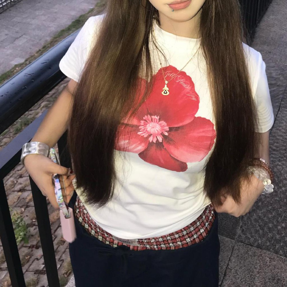 Lightweight White Slim Fit T Shirt for Women Perfect for Summer Outfits - Picture 14 of 32