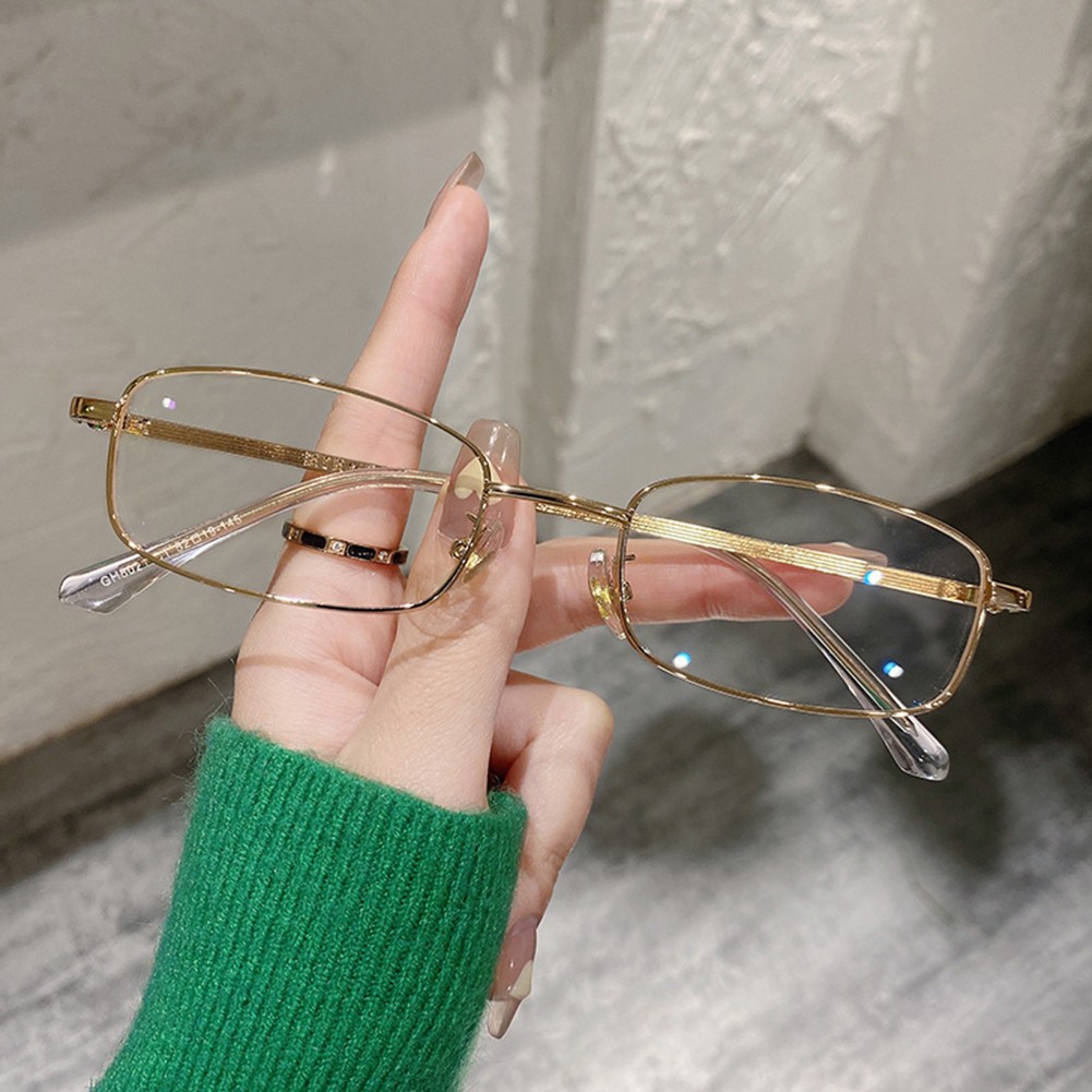 Fashion Forward Rectangular Eyeglass Frames Suitable for Office and Gaming - Zdjęcie 11 z 13