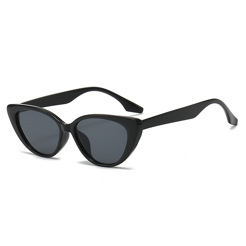 Fashion Forward Cat Eye Sunglasses in Triangular Frame for All Face Types