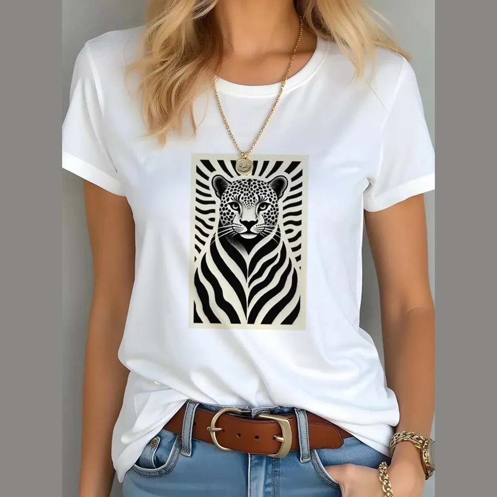 Retro Floral Pattern Women T Shirt Stylish and Casual for Warm Weather - Picture 14 of 17