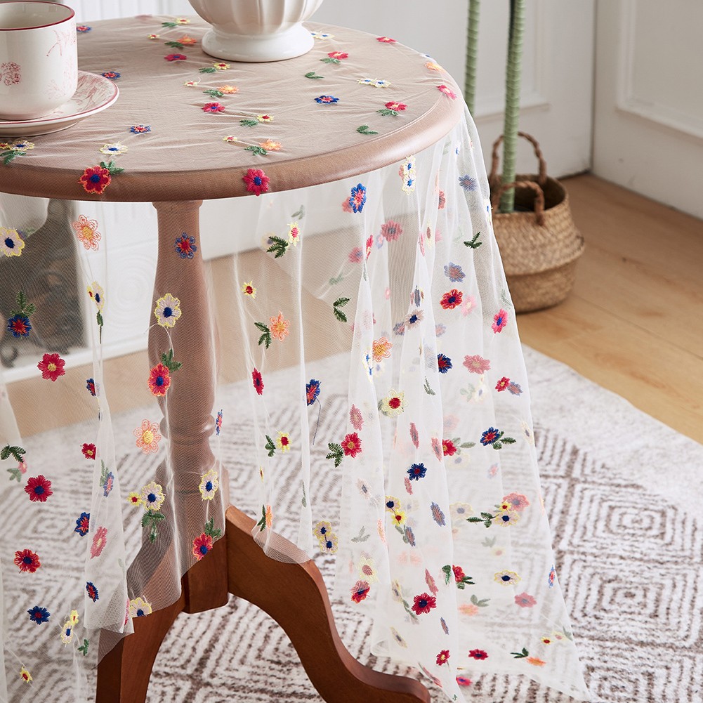 Charming Embroidered Lace Tablecloth for Cozy For Dining Room Settings - Picture 13 of 22