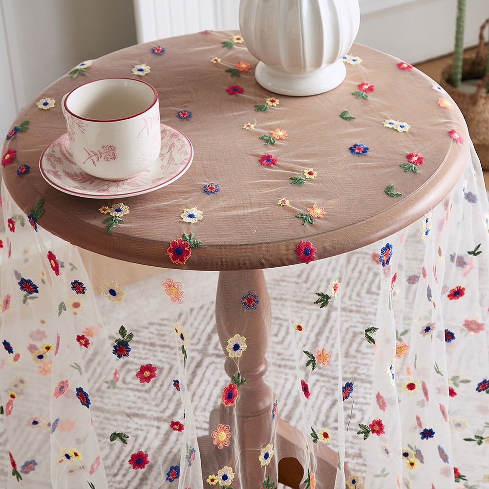 Charming Embroidered Lace Tablecloth for Cozy For Dining Room Settings - Picture 15 of 22