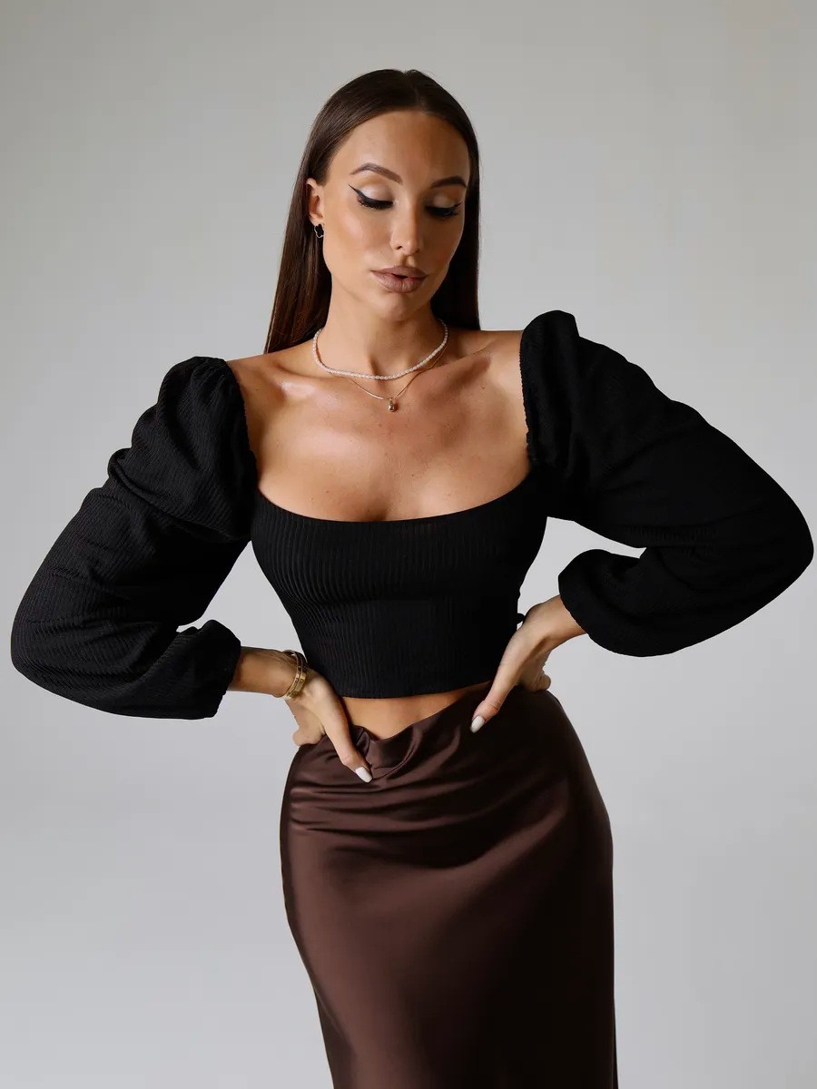 Stylish Women's Top with Square Neck and Lantern Sleeves for Everyday Comfort - Picture 38 of 46