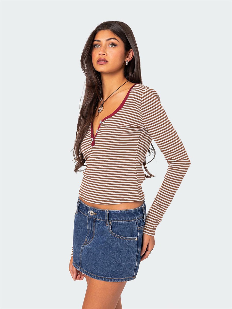 Stylish Women's Slim Fit Striped Knit Top with Button Accents for Summer - Picture 25 of 42