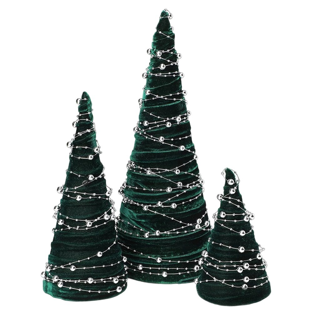 Set of Velvet Christmas Tree Ornaments in Red and Green for Holiday Decoration - Picture 16 of 18