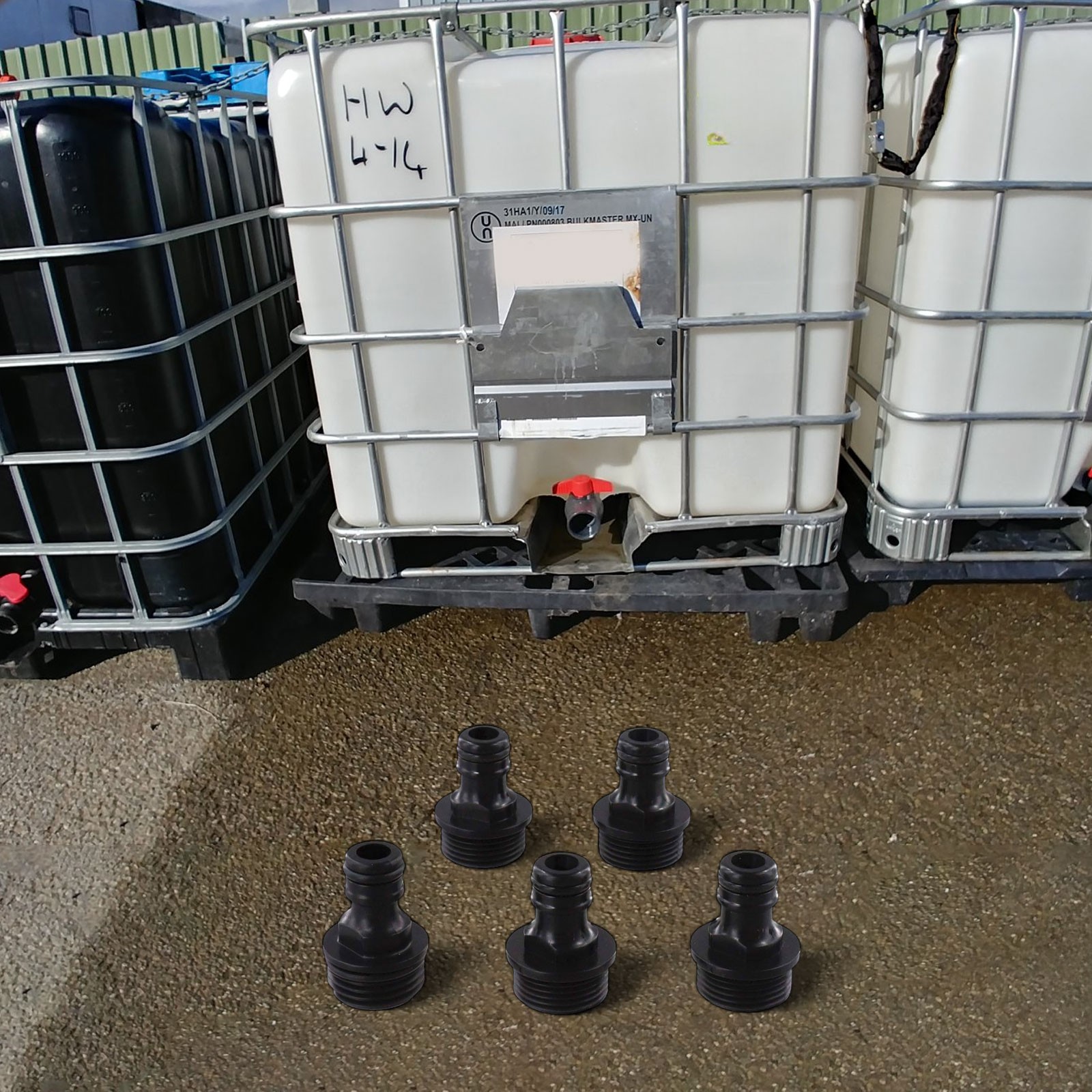 Efficient IBC Tank Adapter with 5 Male Connectors for Various Applications