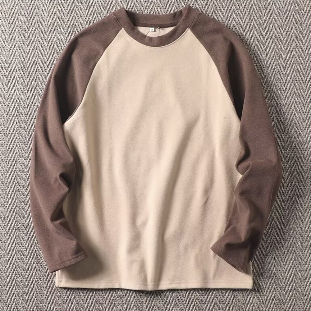 A womens long sleeve tshirt with twotone base and doublesided fleece fabric - Picture 14 of 21