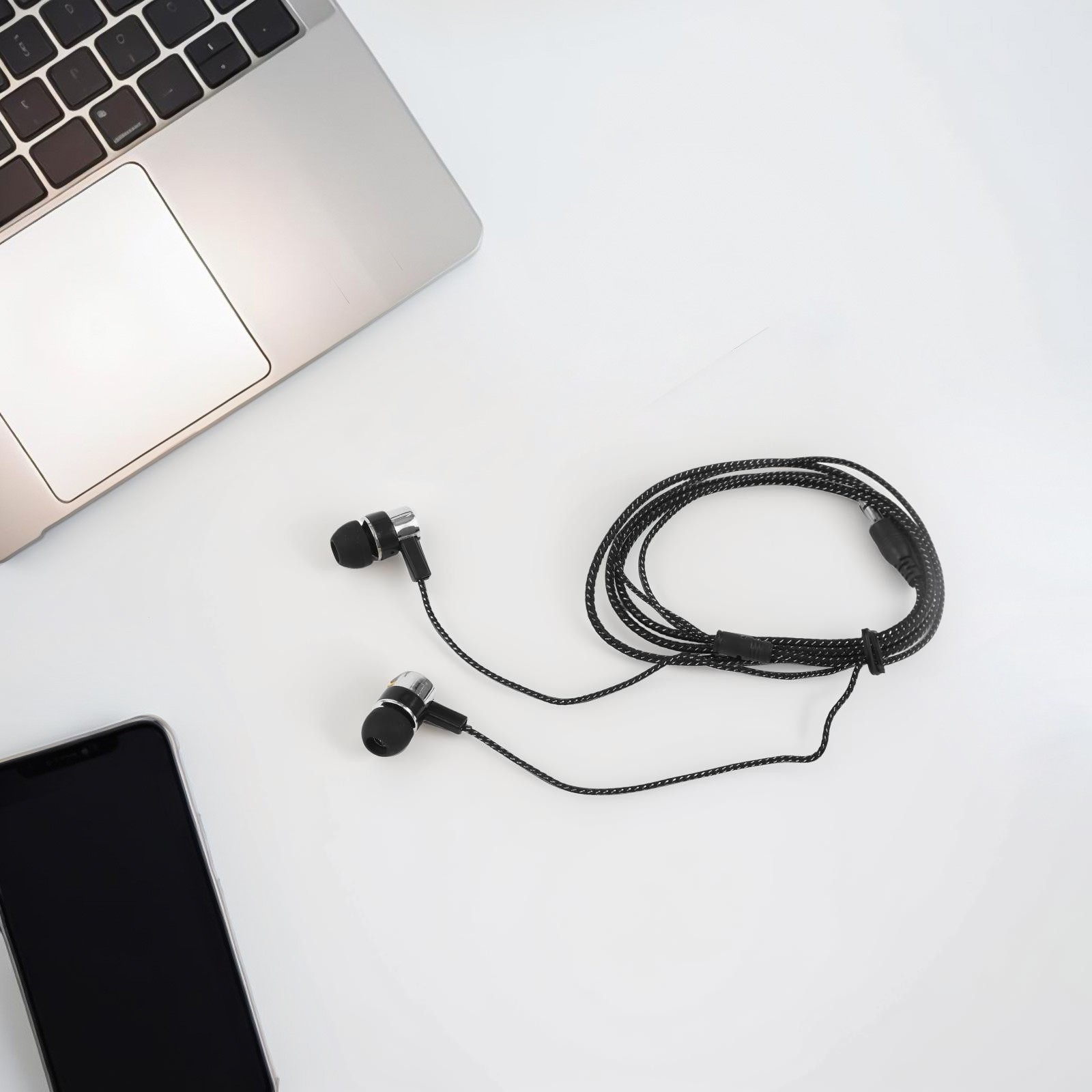 Earphone 3.5mm Audio Connector Noise Isolation Design 32 Ohm Impedance - Picture 50 of 72