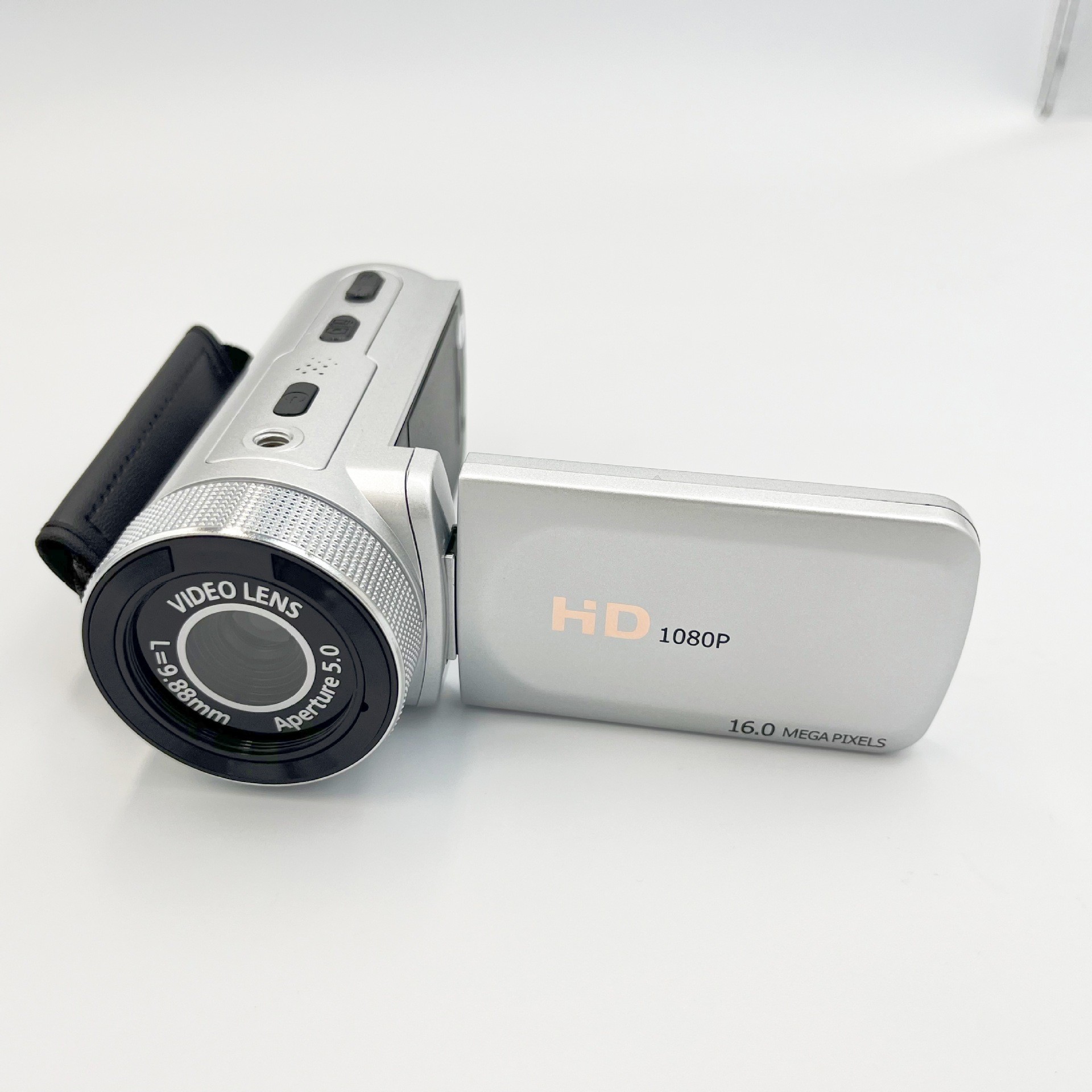 16MP Digital Camera with External Mic and 16x Zoom for High Definition Videos - Picture 5 of 6