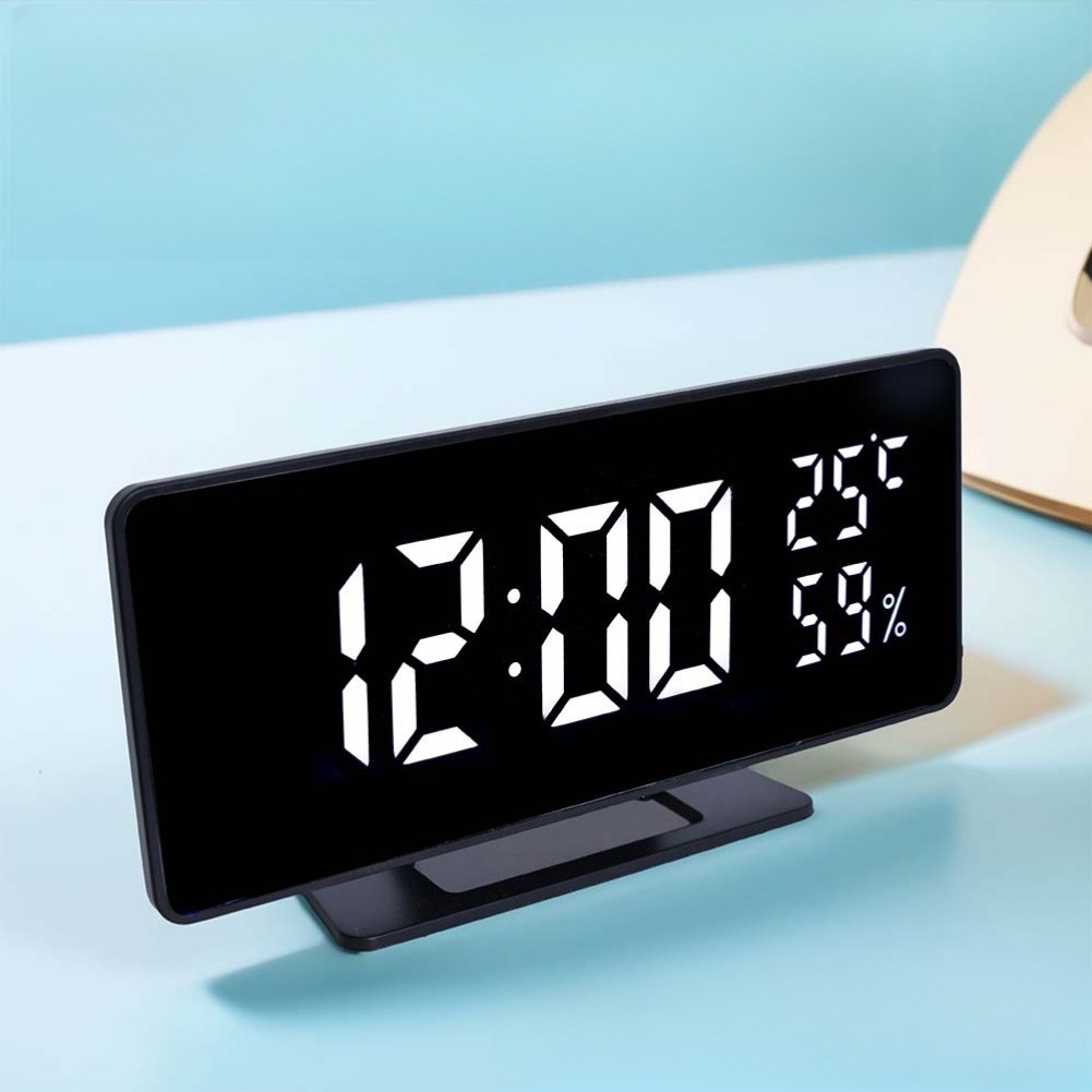 Digital LED Alarm Clock Temperature Humidity Display Type C Powered with Snooze