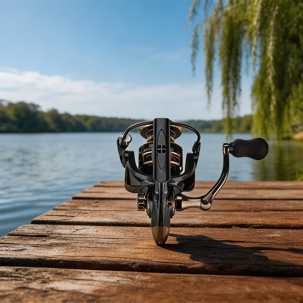 Fishing Reel 2000-7000 Size Range 5.2:1 Gear Ratio Hard Pulling Design