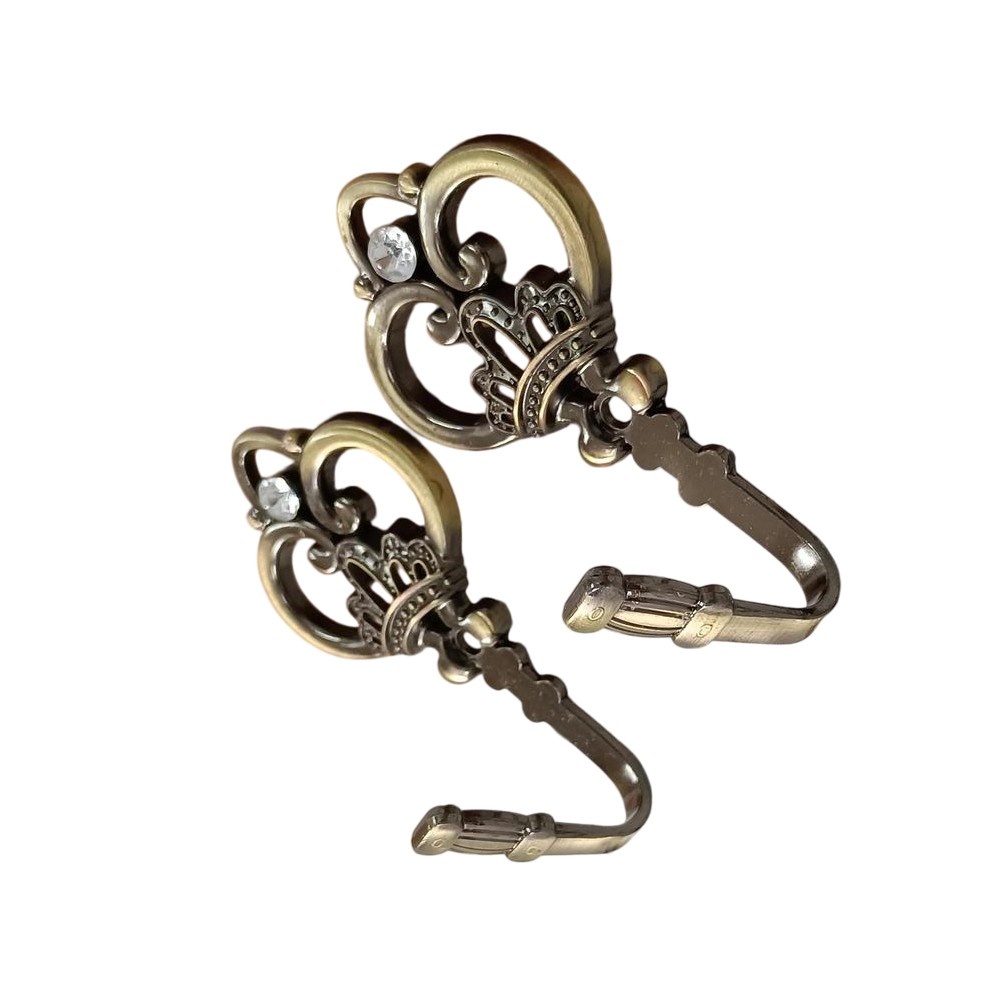 Minimalist Crown-Inspired Curtain Hangers Zinc Alloy Built for Daily Use